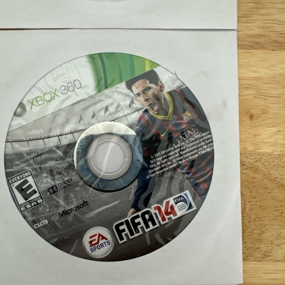 Xbox 360 9 Game Lot Madden NFL & FIFA Soccer Discs Only Multiple Years Tested - Picture 7 of 10